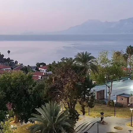 Deniz Manzarali Jakuzili Kral Dairesi Apartamento *
