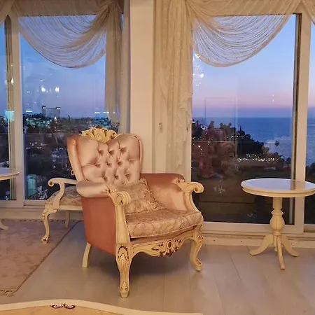 Apartamento Deniz Manzarali Jakuzili Kral Dairesi Antália