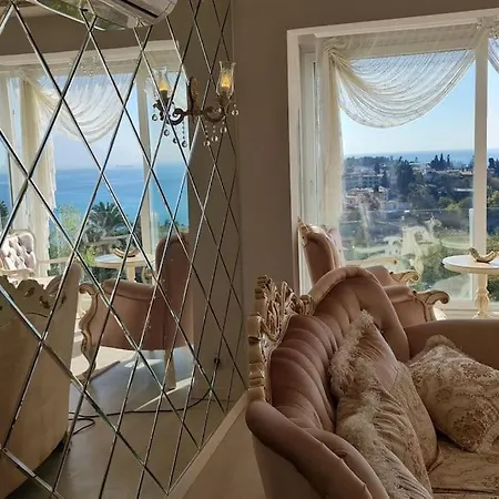 Apartment Deniz Manzarali Jakuzili Kral Dairesi *