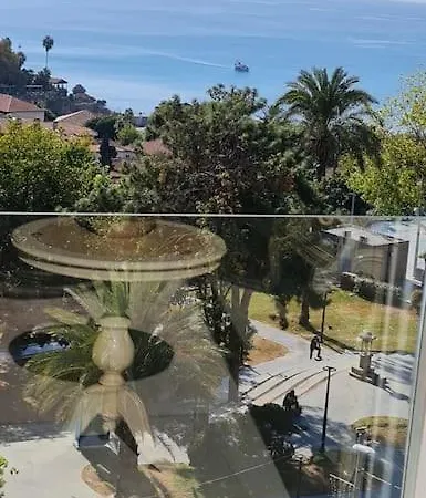 Deniz Manzarali Jakuzili Kral Dairesi * Antalya