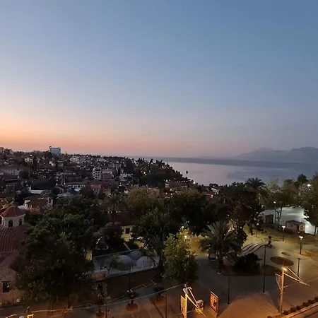 아파트 Deniz Manzarali Jakuzili Kral Dairesi *